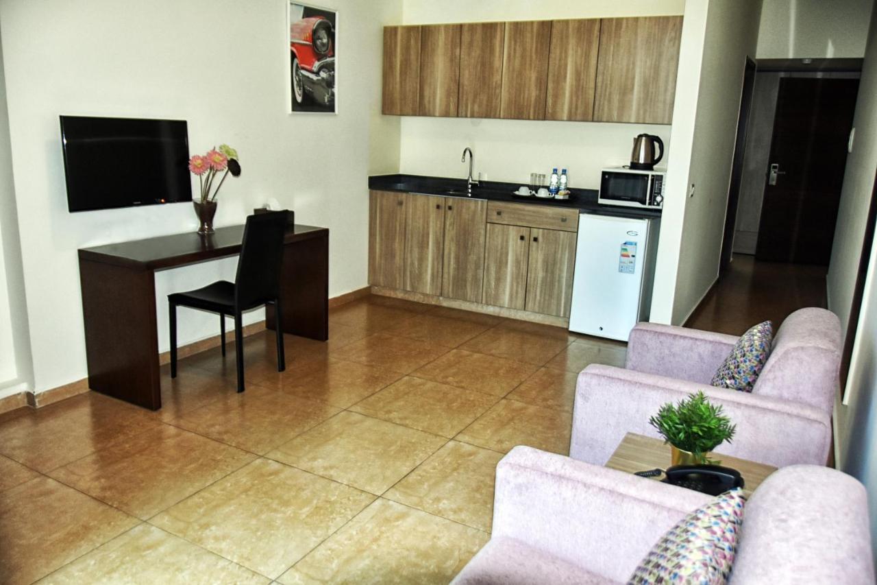 Byblostar Hotel Luaran gambar