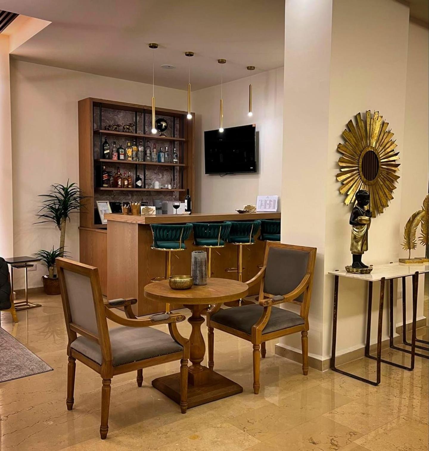 Byblostar Hotel Luaran gambar