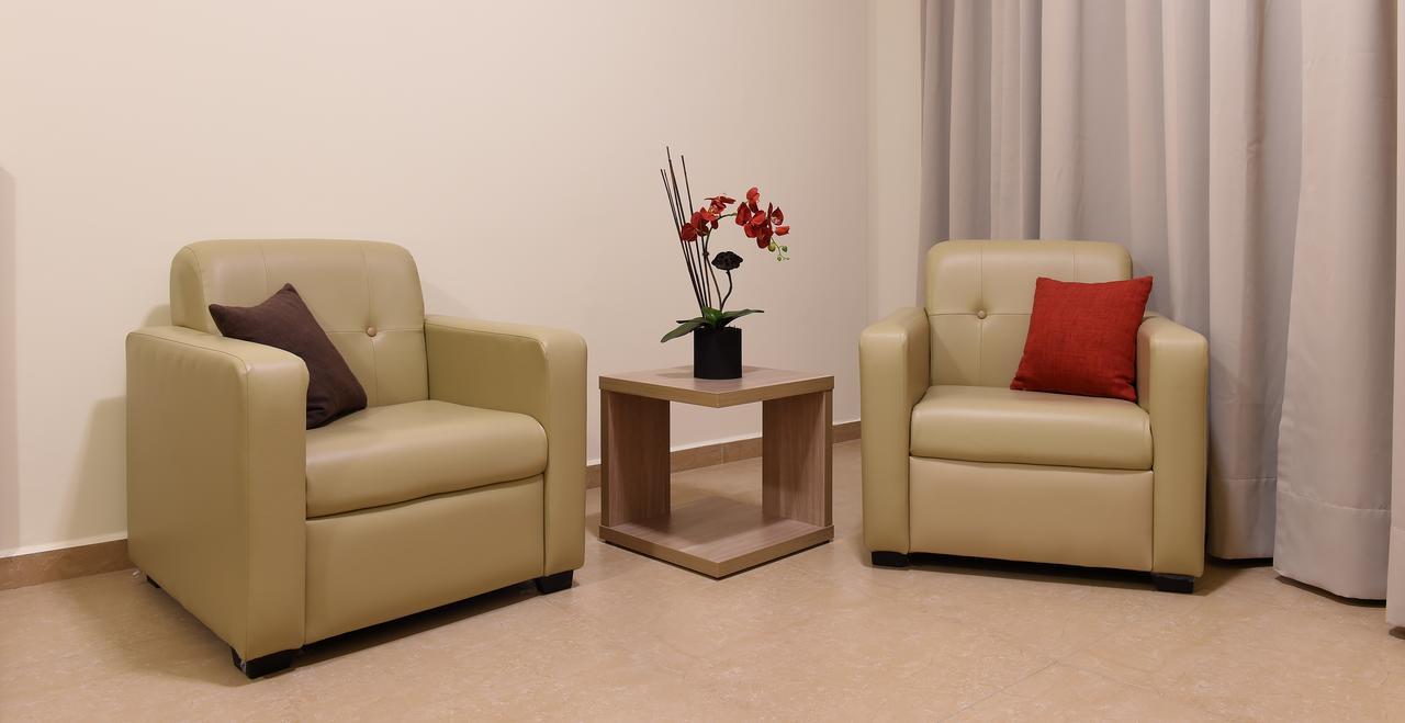 Byblostar Hotel Luaran gambar
