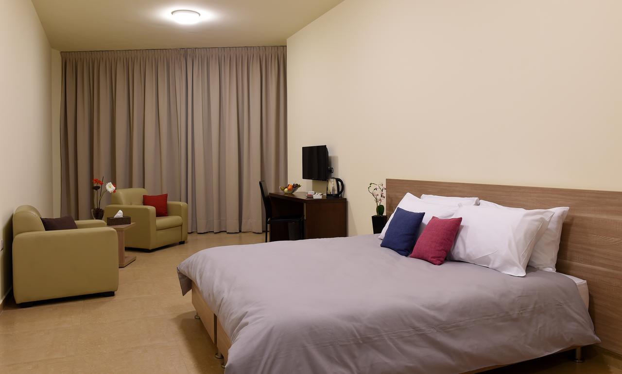 Byblostar Hotel Luaran gambar